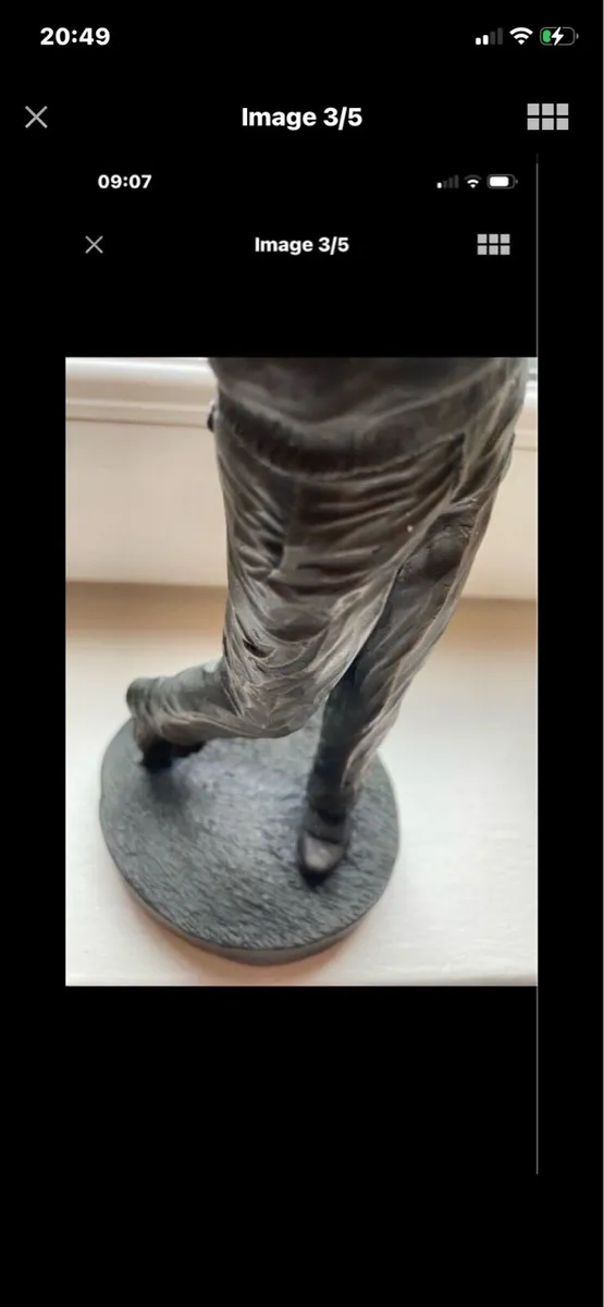 Genesis Bronze Golfer Swing - Image 3