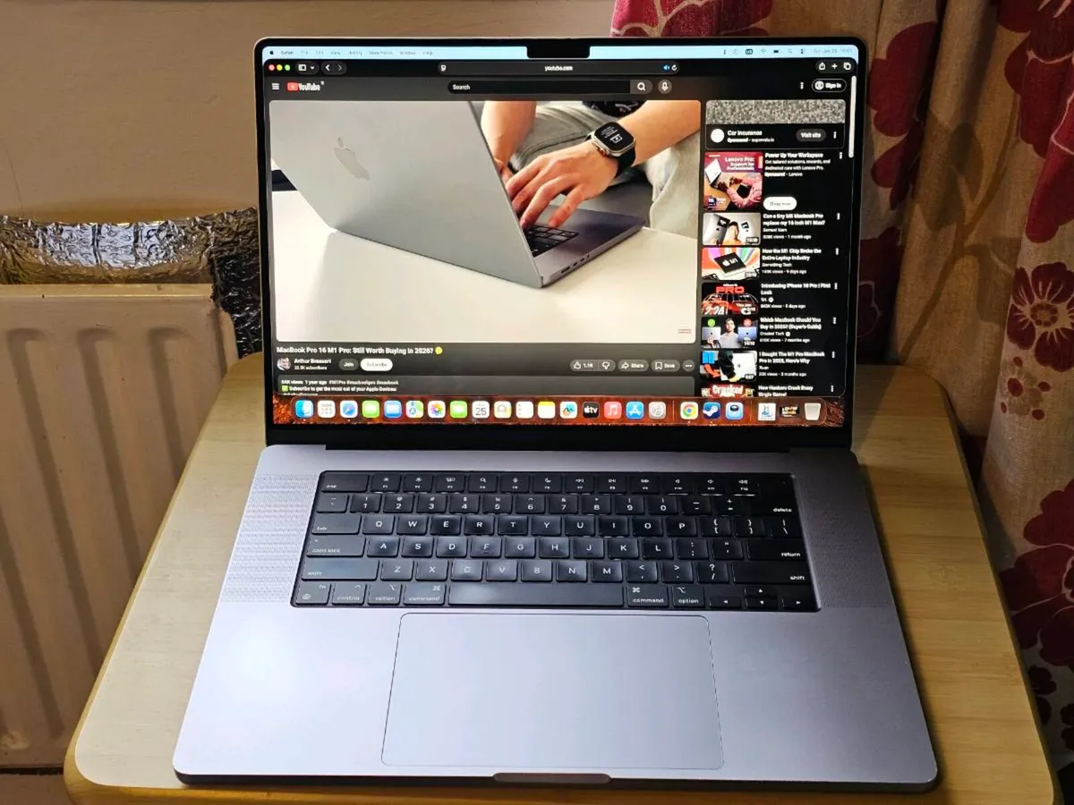 MacBook Pro 16" M1 pro 16gb 512gb - Image 1