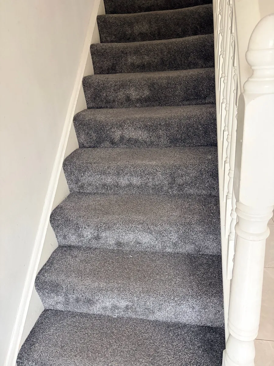 Carpet hall stairs landing - Image 1