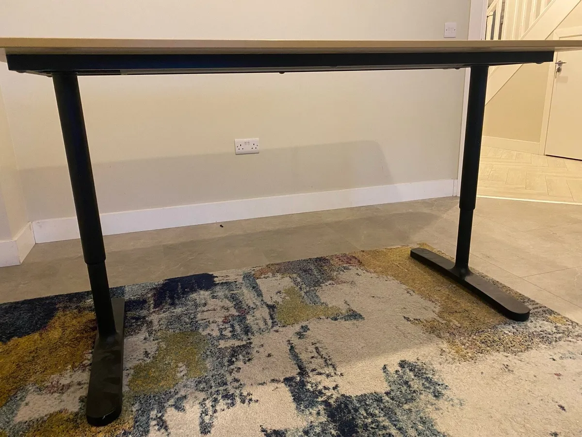 Office chair and desk - Image 4