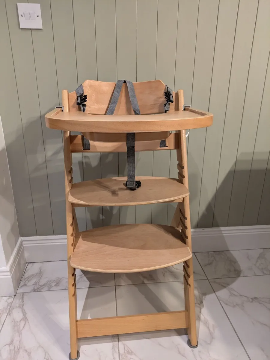 Highchair - Image 1