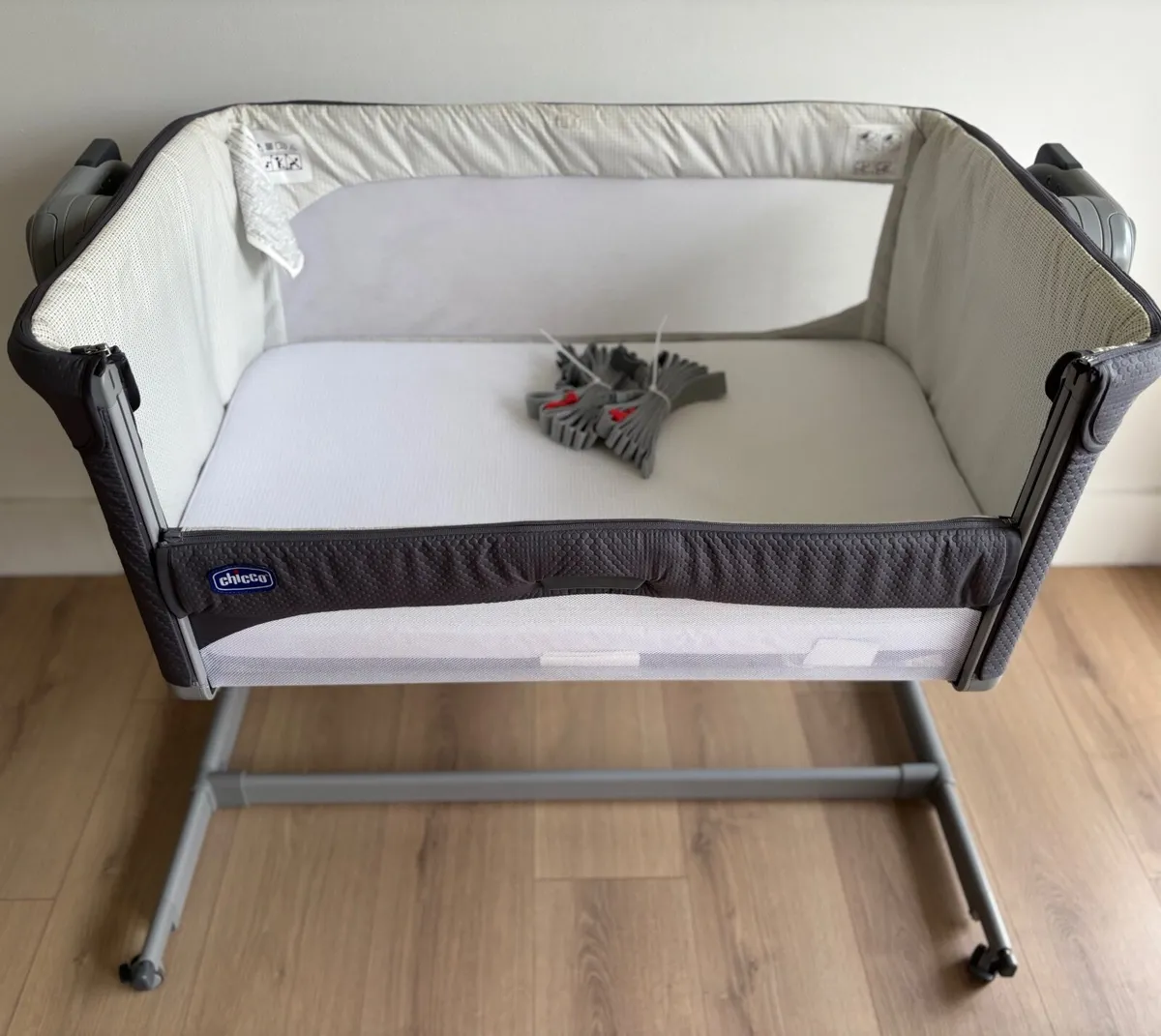 Chicco Next 2 Me Magic Co Sleeper Cot - Image 1