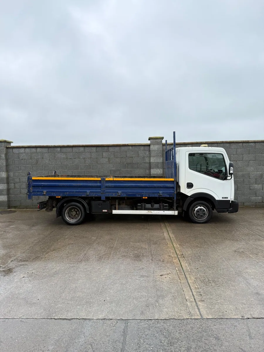 NISSAN CABSTAR TIPPER - Image 2