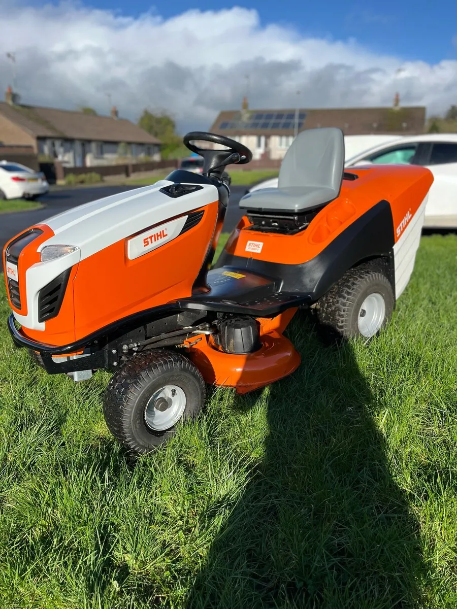 2023 Stihl petrol ride on lawnmower - Image 2