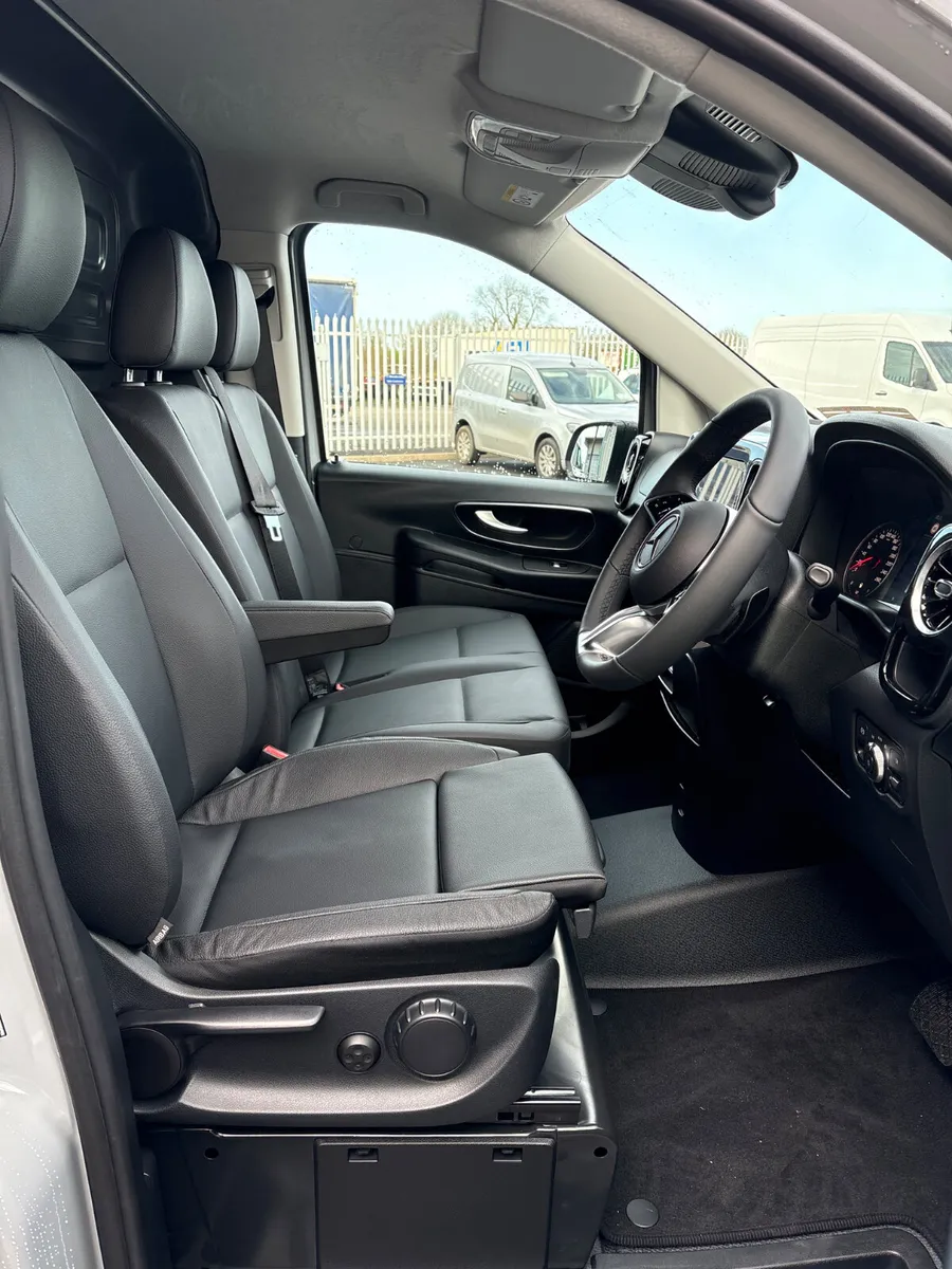 Mercedes-Benz Vito 2026 2.0d 116 Select Automatic - Image 4