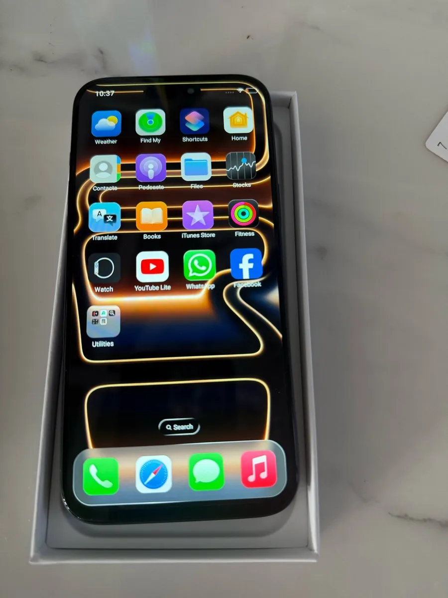 iPhone 17 pro max fake - Image 1