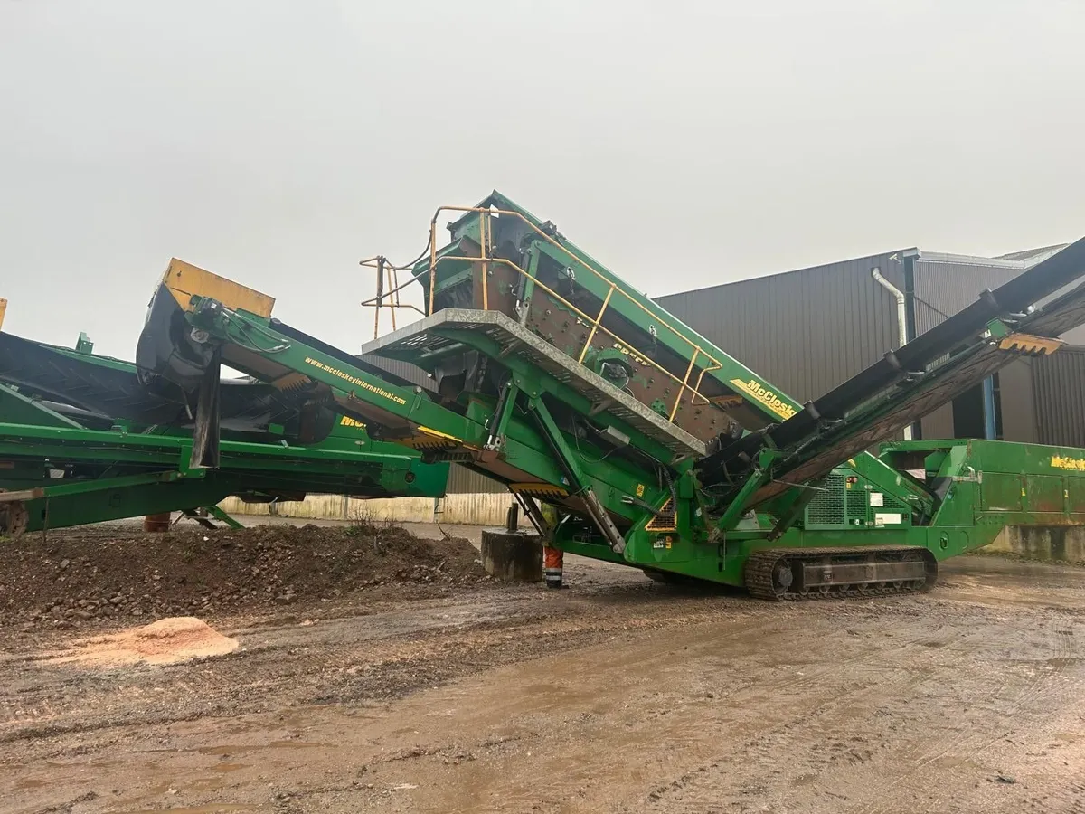 2016' McCloskey S130 2 Deck screener - Image 1