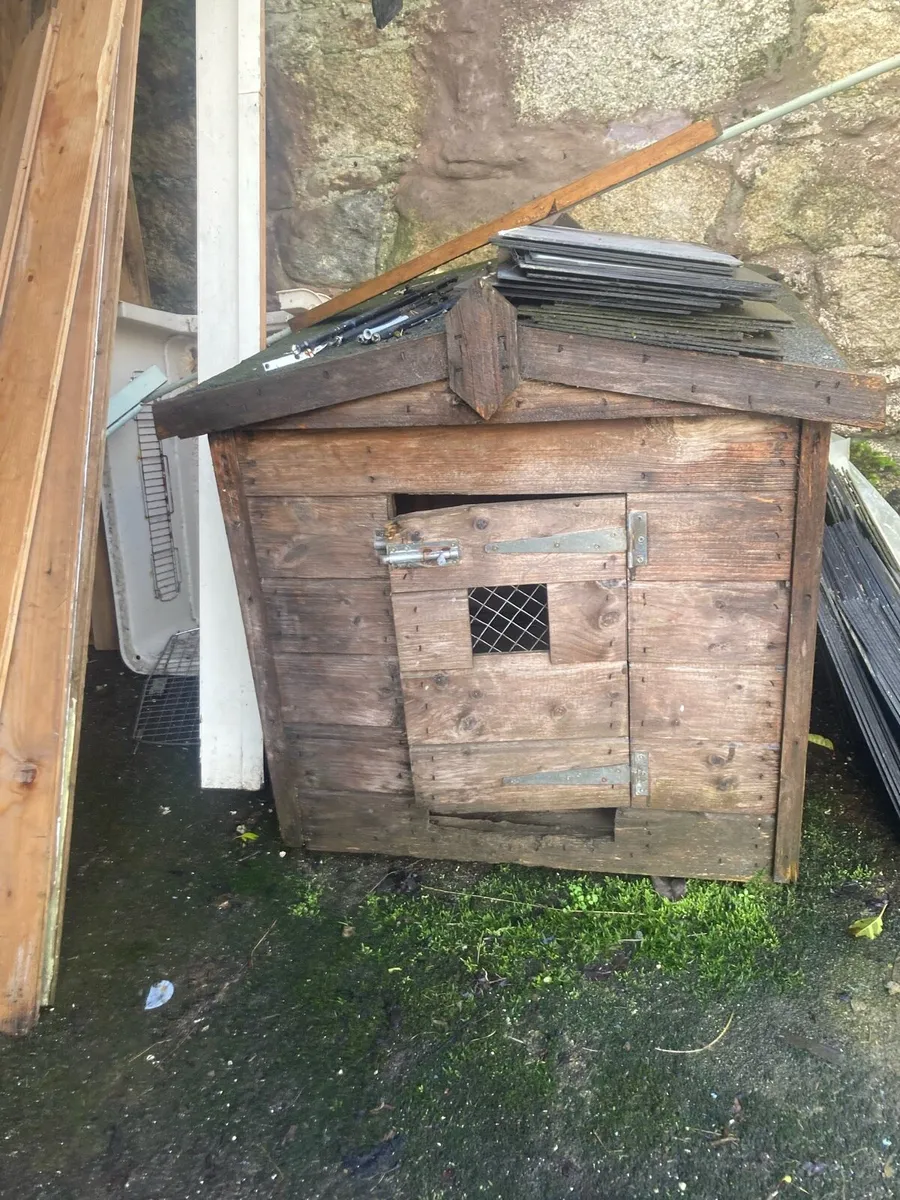 Dog run and kennel - Image 2