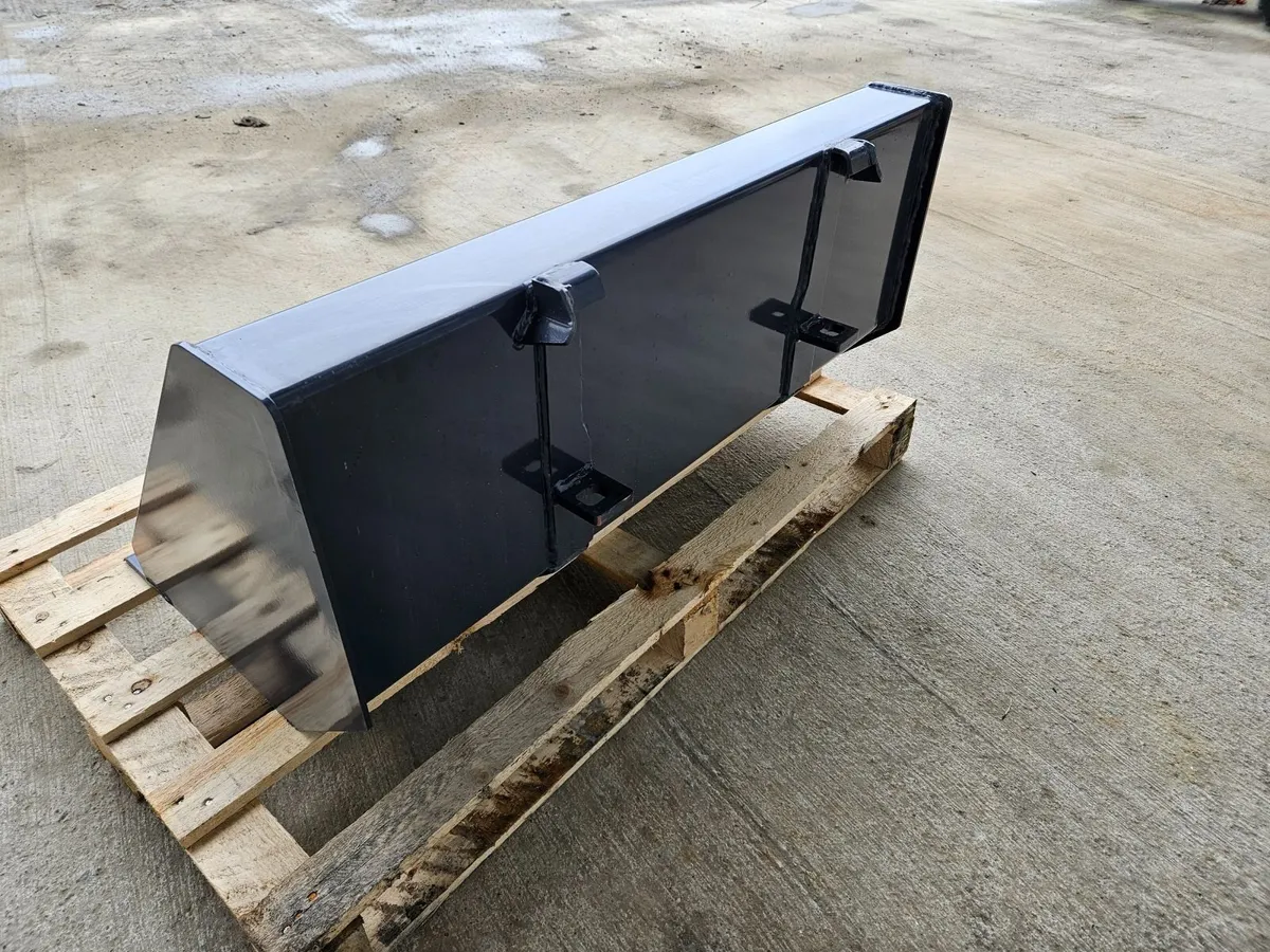 Compact Loader Bucket - Image 3