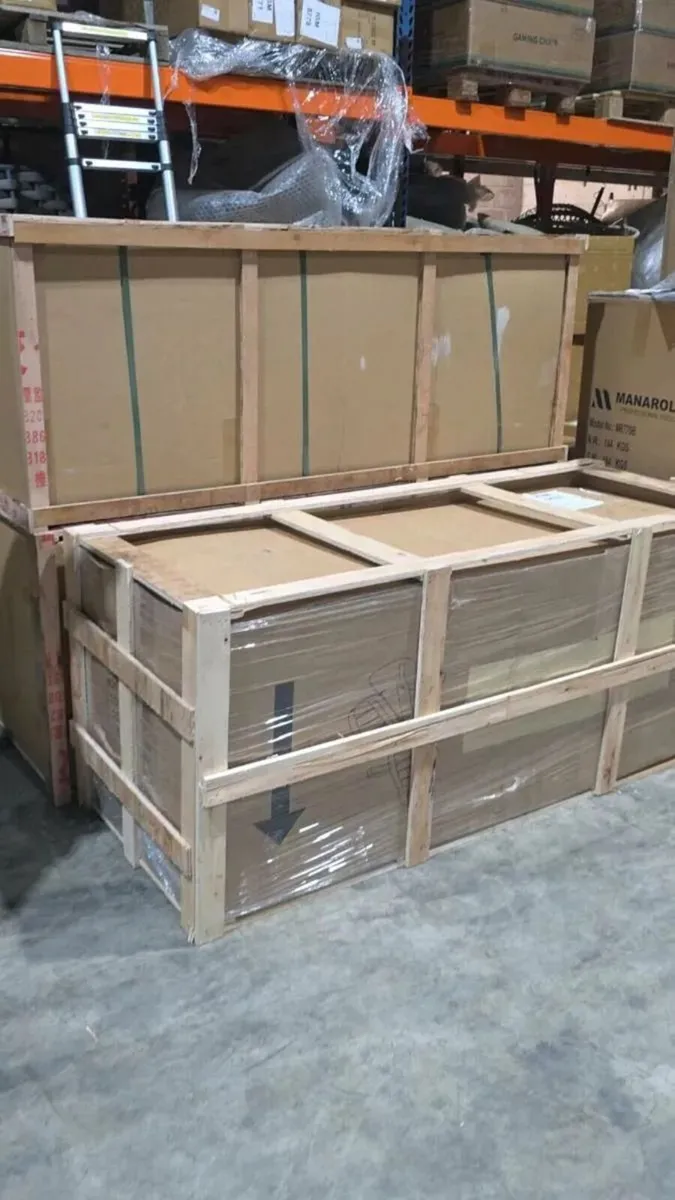 Electric Beauty Bed 3 Motor With Remote Brand new - Image 3