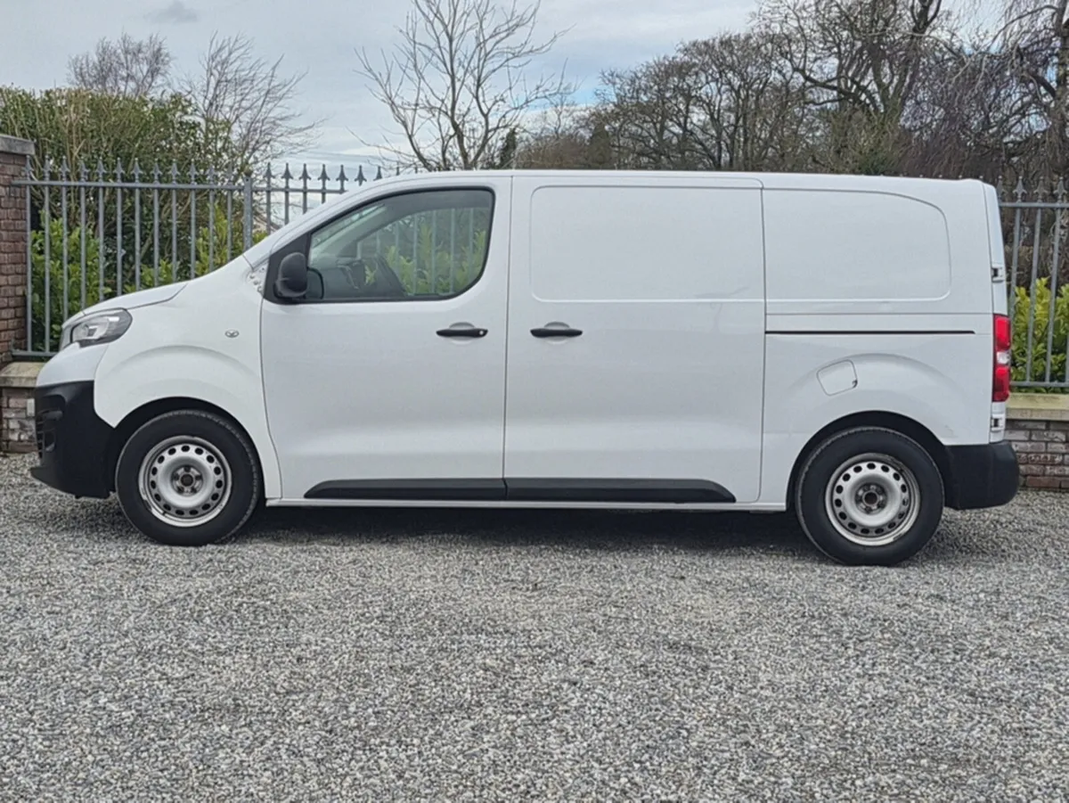 Peugeot Expert Professional Premium  L1 Panel Van - Image 3
