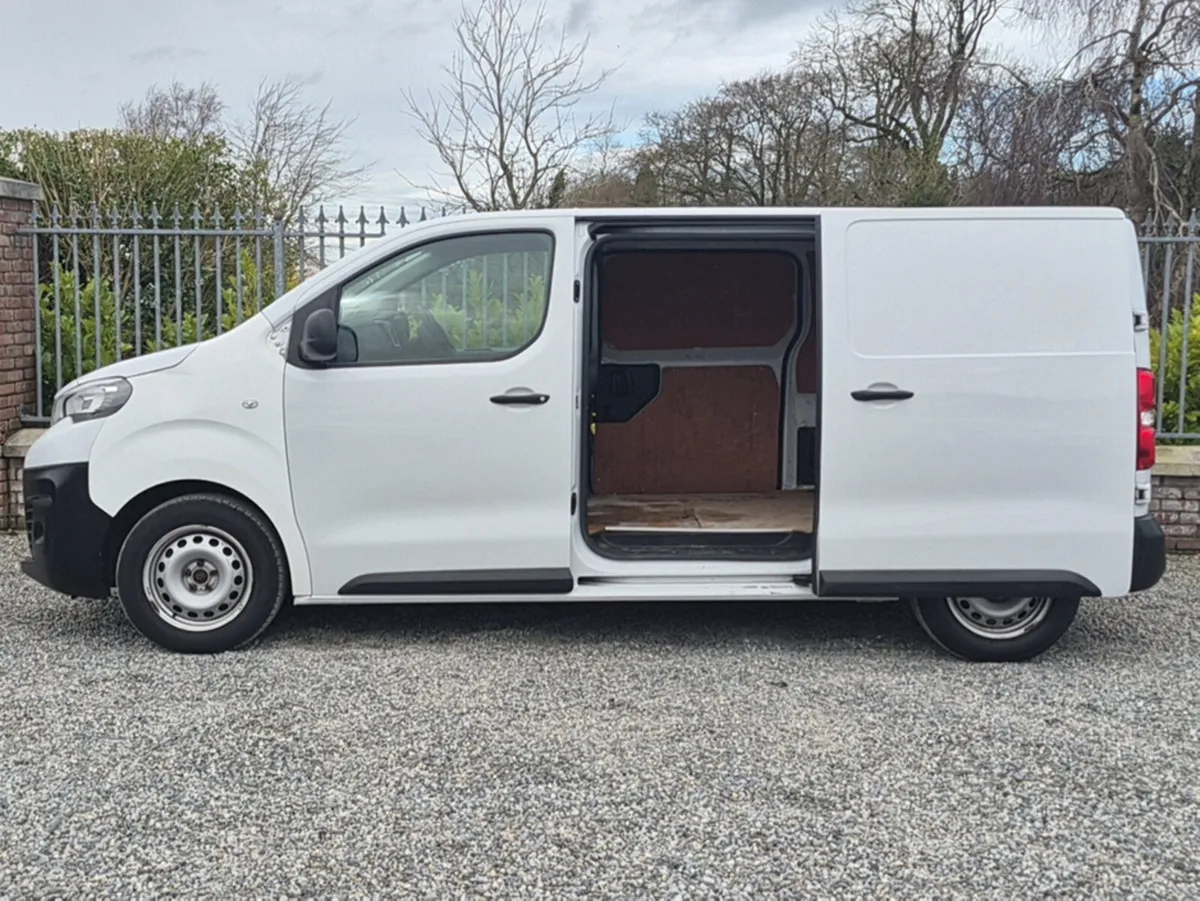 Peugeot Expert Professional Premium  L1 Panel Van - Image 4