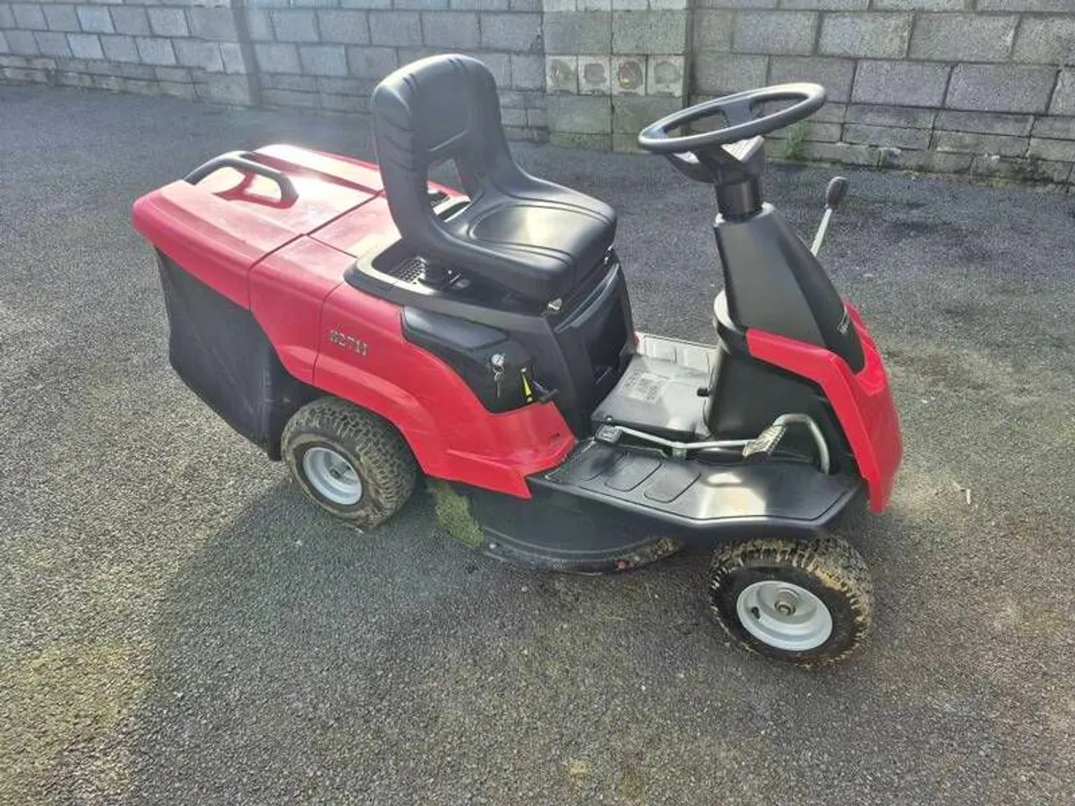 Mountfield 827h lawnmower - Image 1