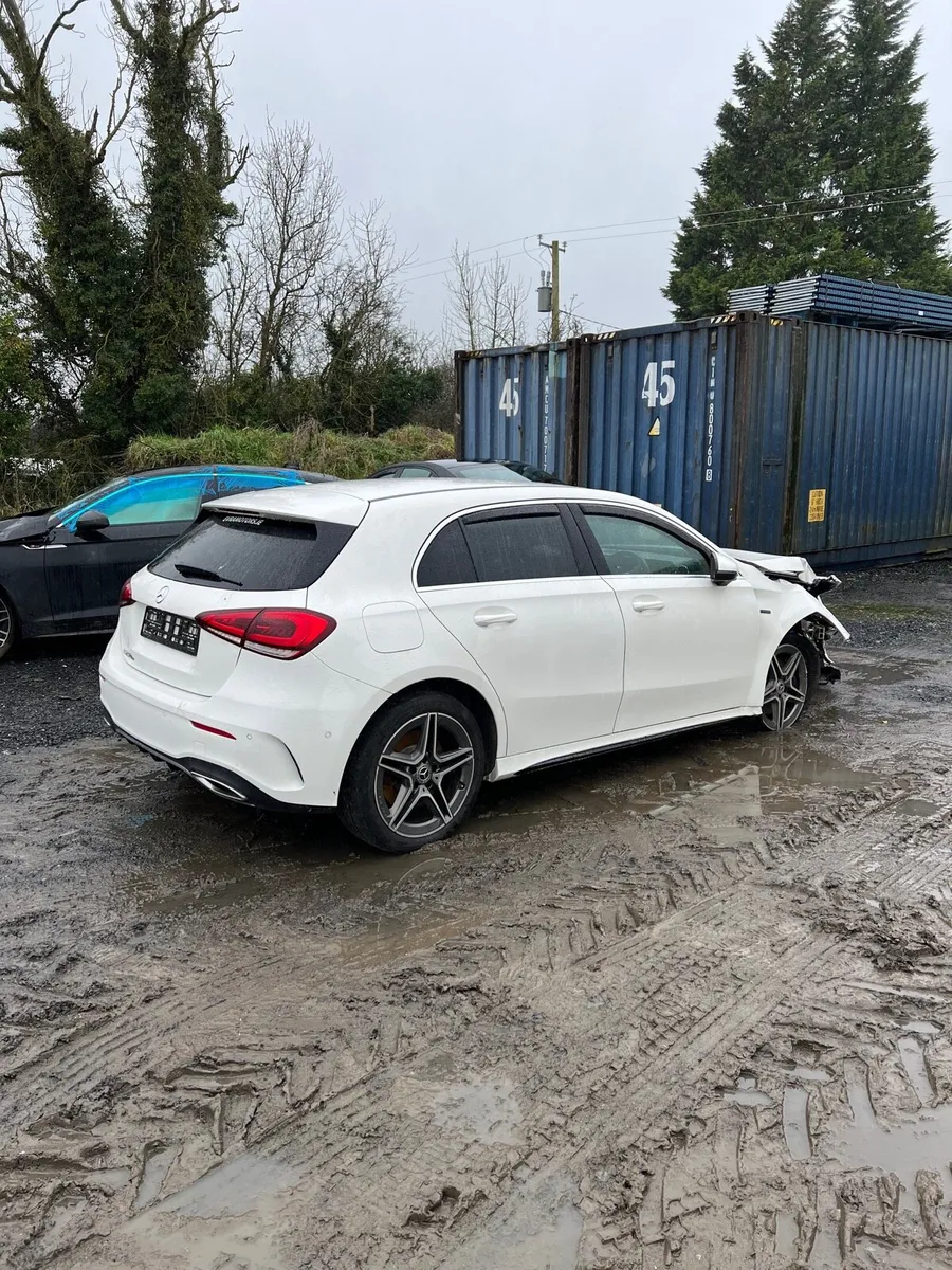 Breaking Mercedes aclass 2021 a250 hybrid amg w177 - Image 2