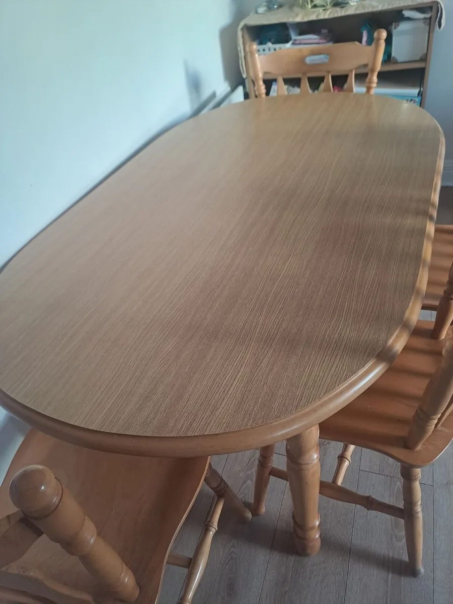 Kitchen table and 6 chairs - Image 2