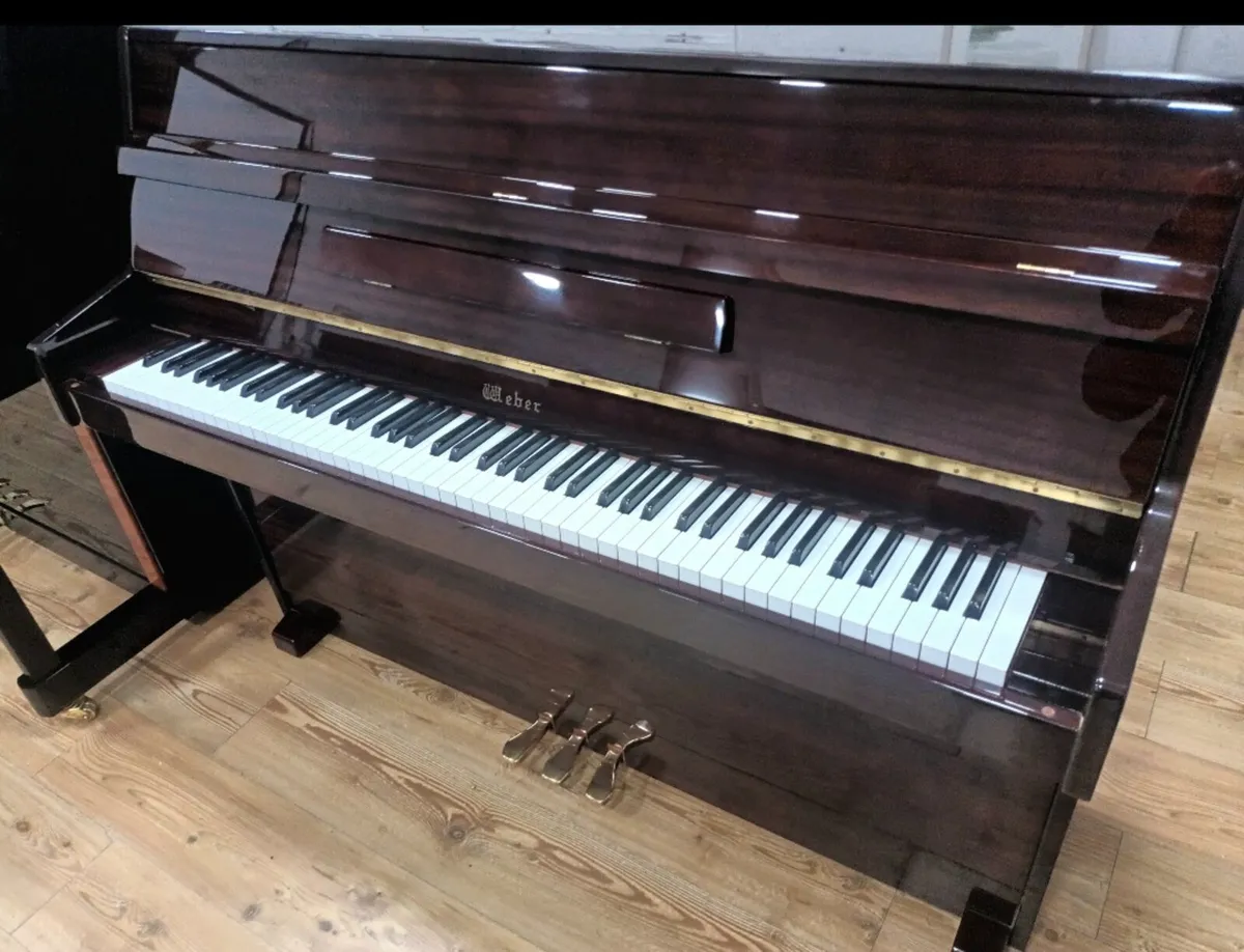 Weber | 3 Year Warranty | New Adjustable Stool - Image 4