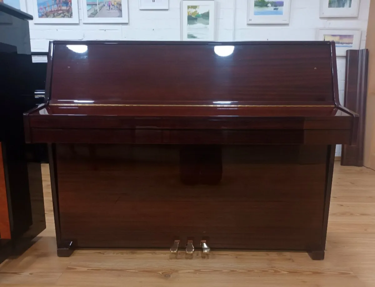 Weber | 3 Year Warranty | New Adjustable Stool - Image 2