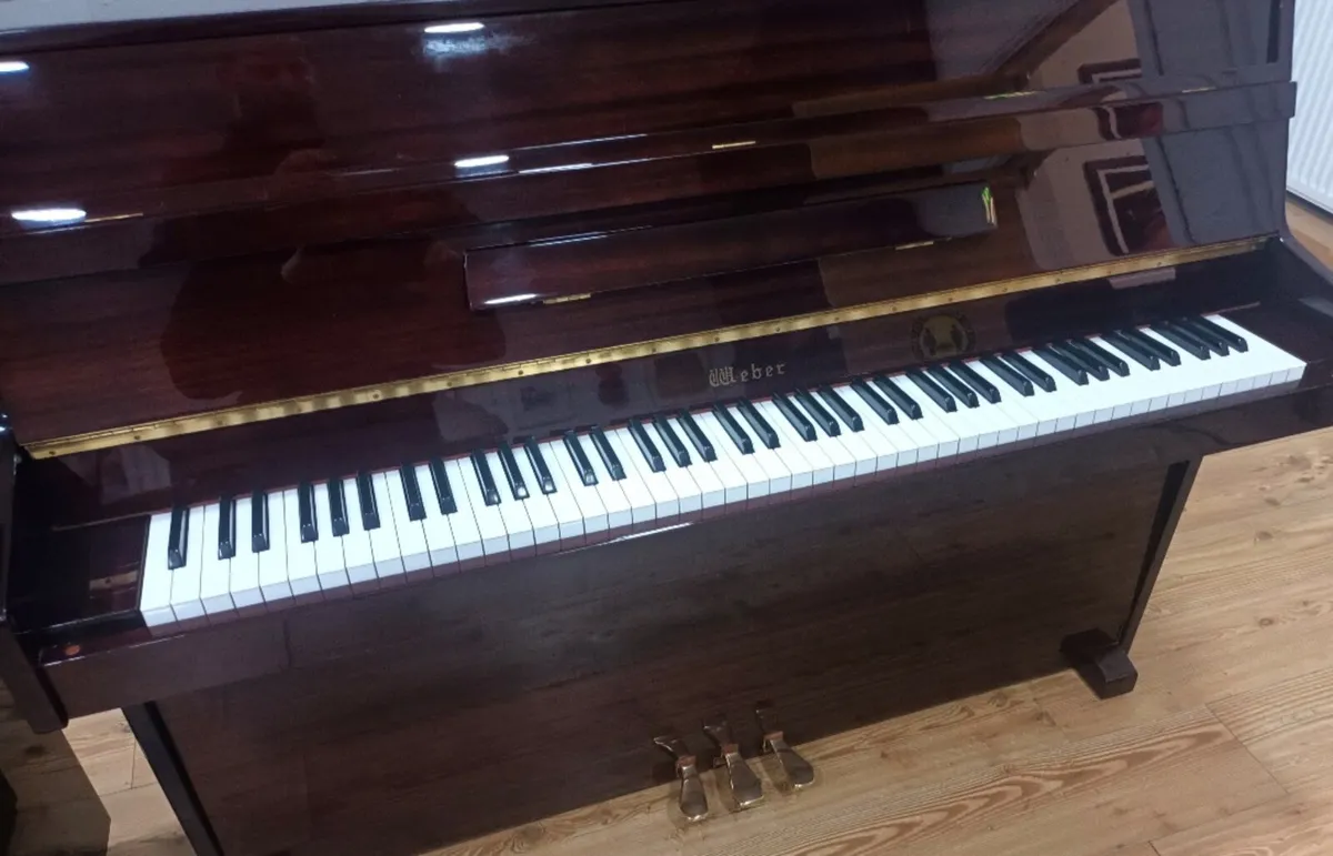 Weber | 3 Year Warranty | New Adjustable Stool - Image 3