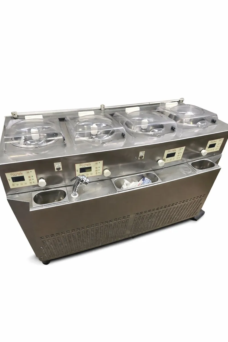 Carpigiani Vision gelato counter - Image 2