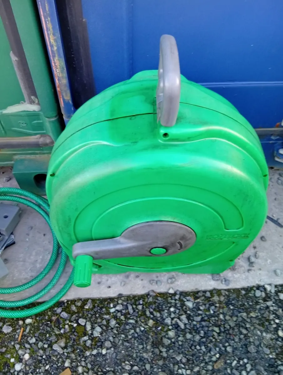 Hazelock Fast Wall Mounted Water Hose Reel - Image 1