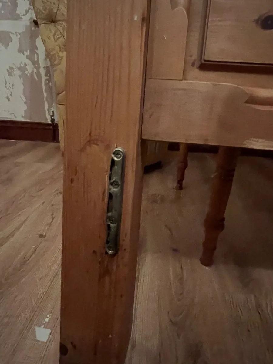 Solid Wood Sleigh-Style Bed Frame – 5ft King Size - Image 2