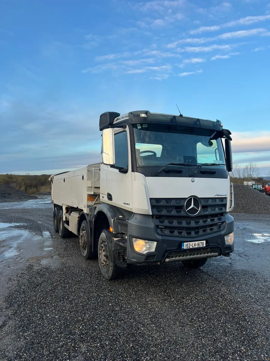 Mercedes Arocs 3240 Tar Spec - Image 4