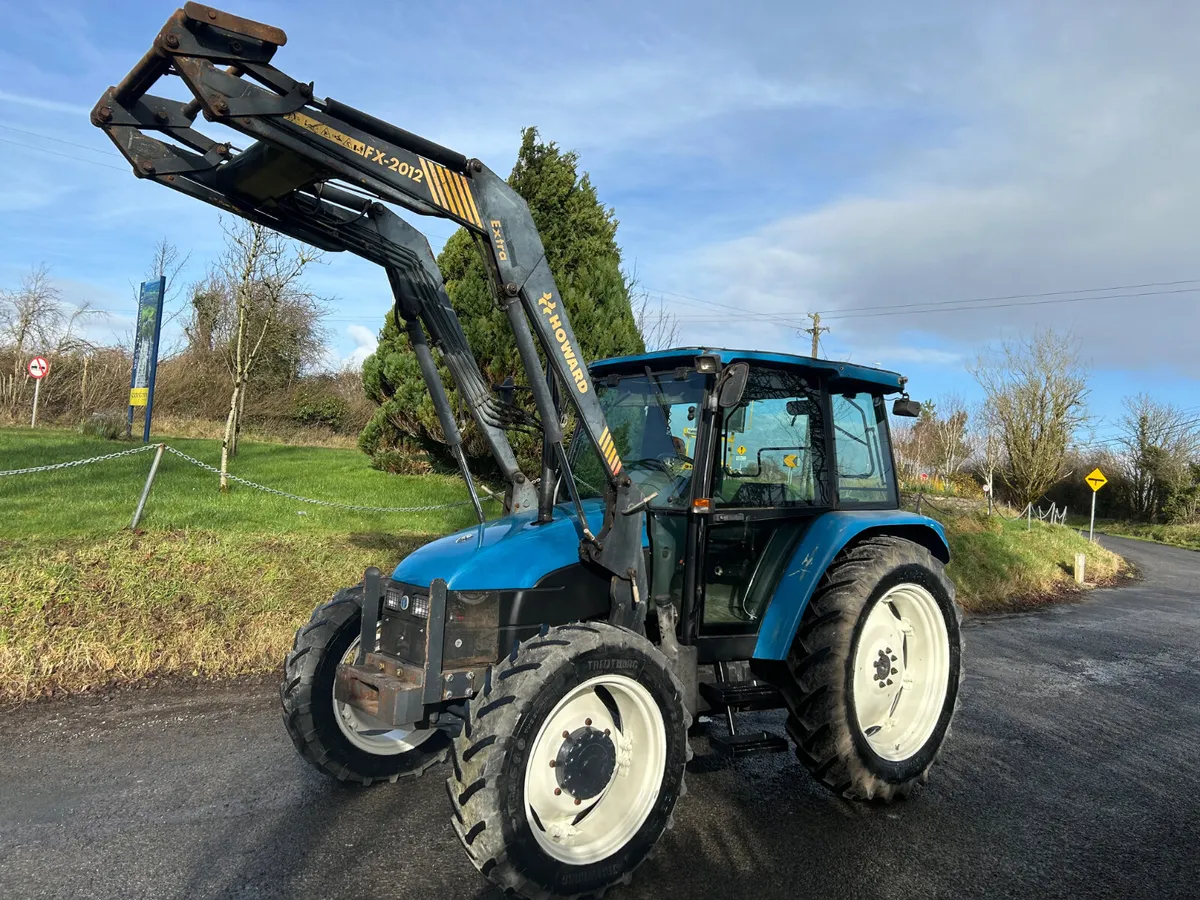1998 New Holland 6635 with Loader - Image 1