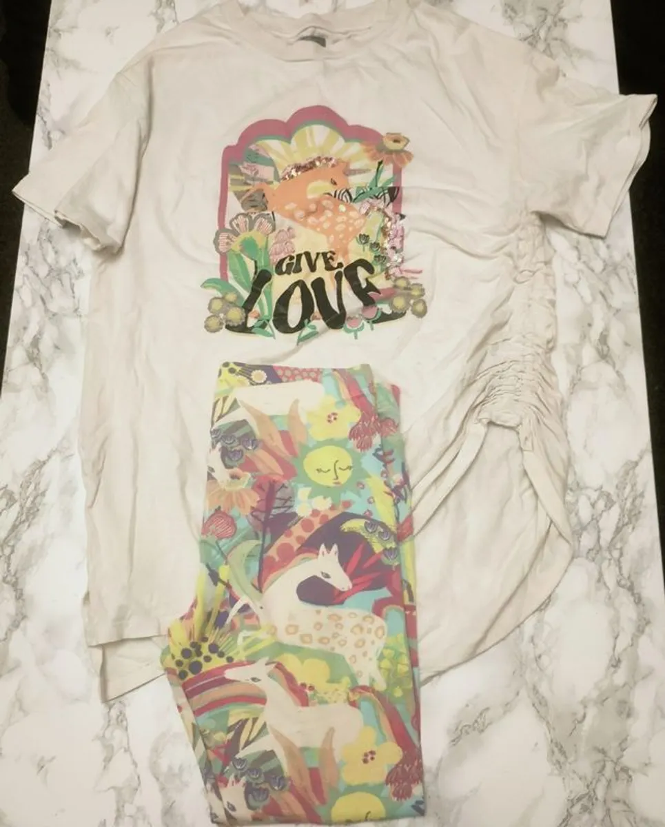 Top and leggin - Image 4
