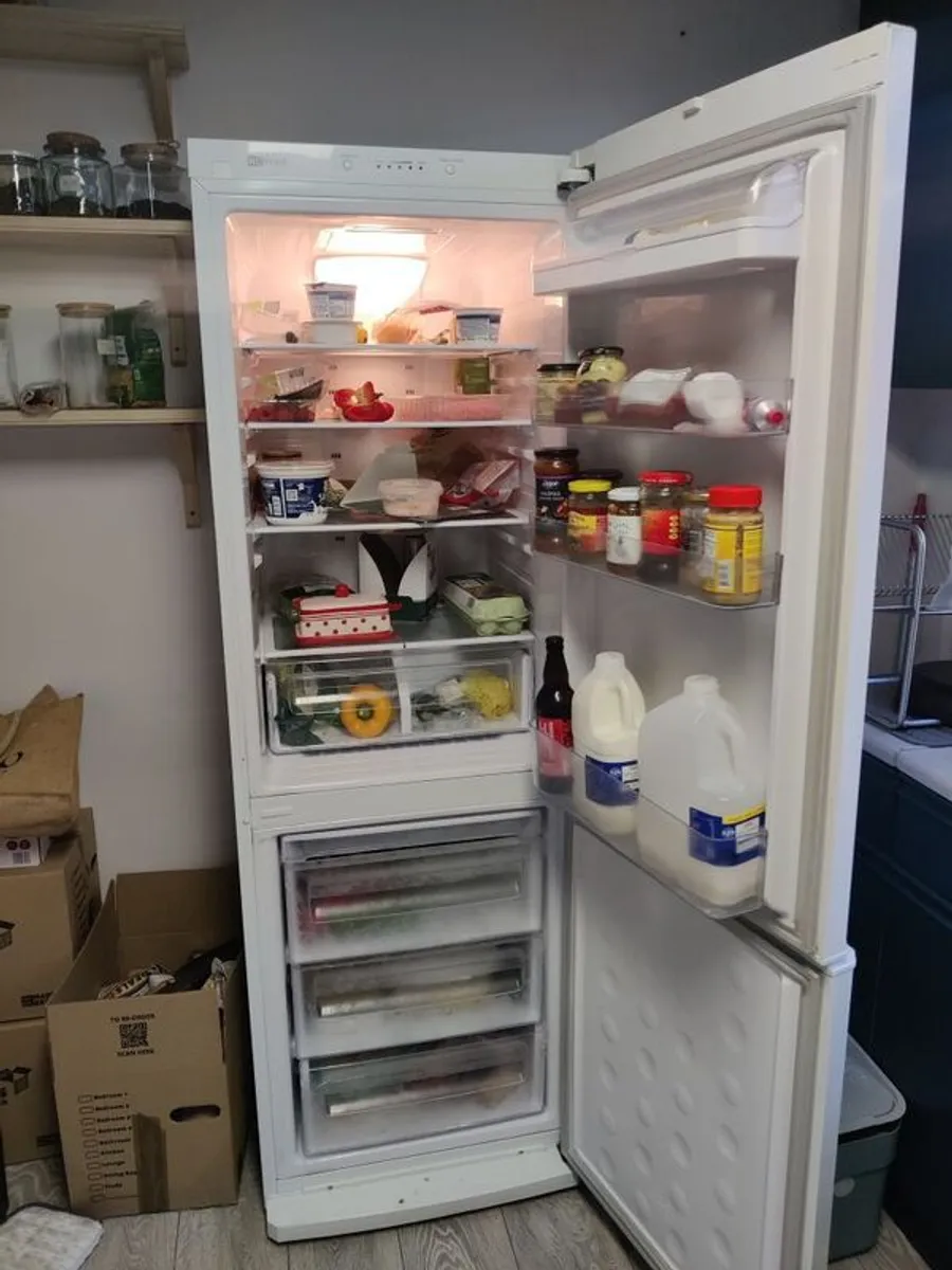 Samsung Fridge Freezer (RL38SBSW) collect March 6 to 8 - Image 2