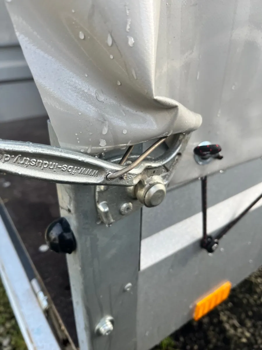 Trailer * NEW * - Image 2