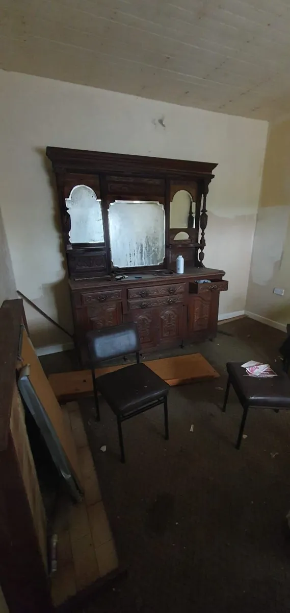 House clearance items - Image 1