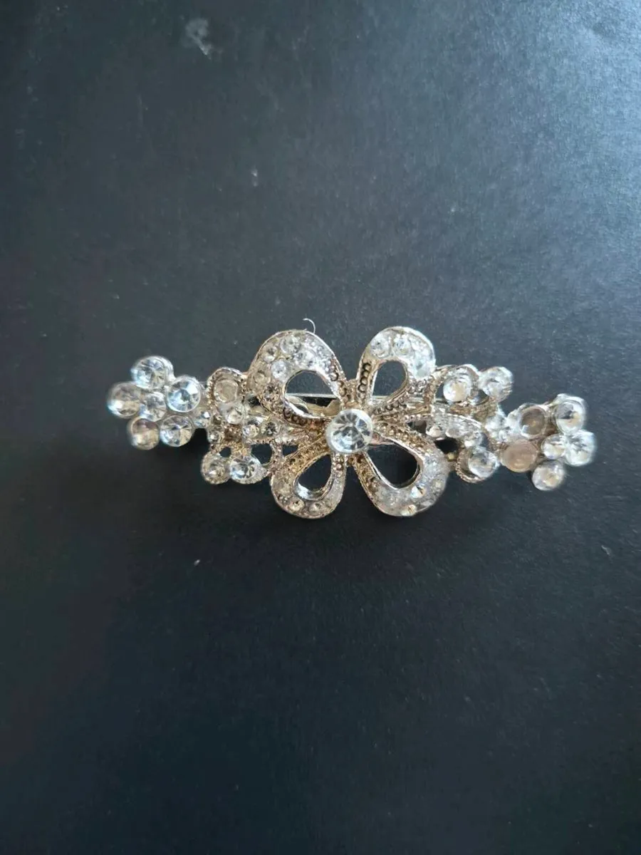 Vintage broaches - Image 4