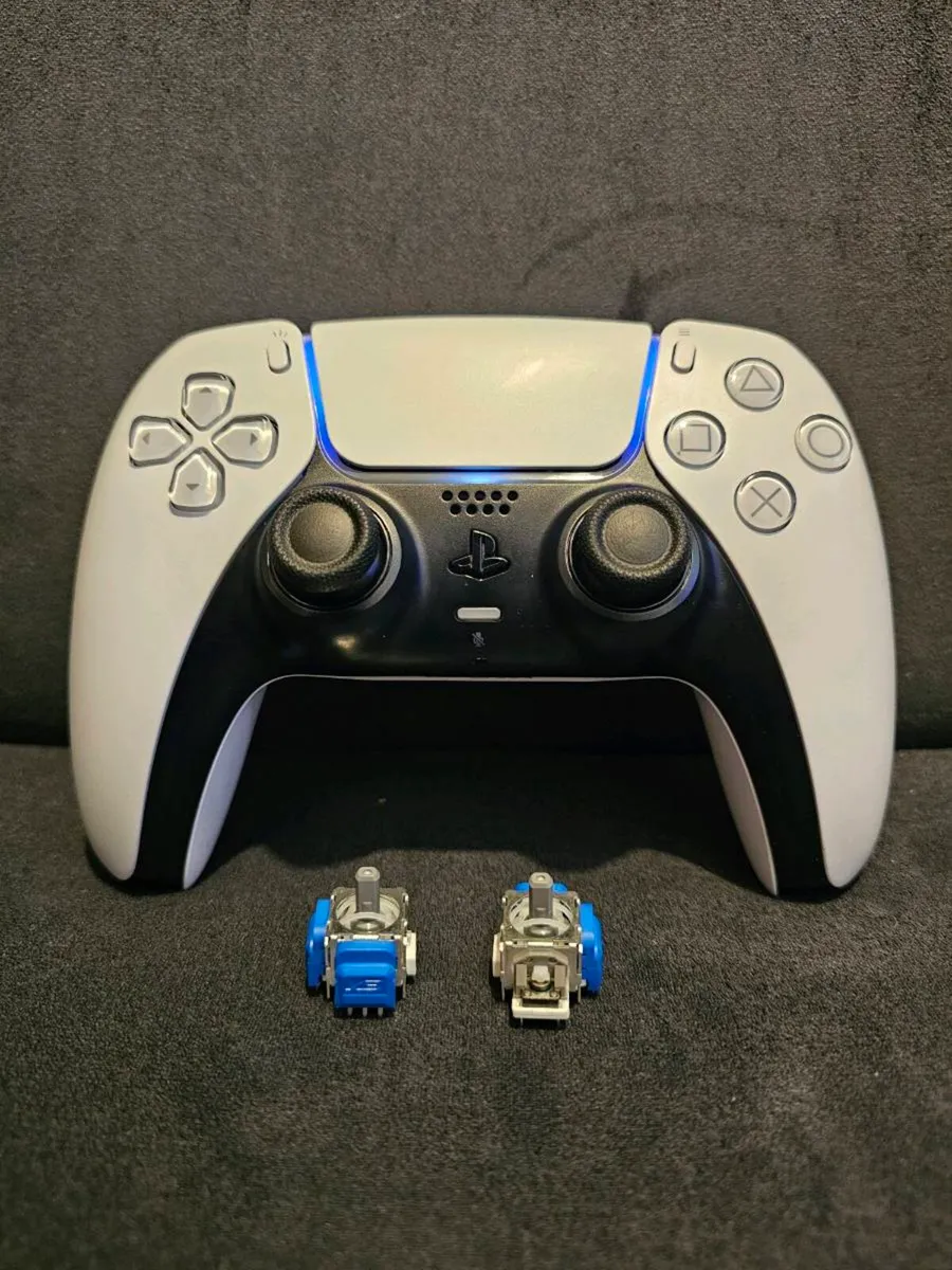 Ps5 Dualsense Controller - Image 4