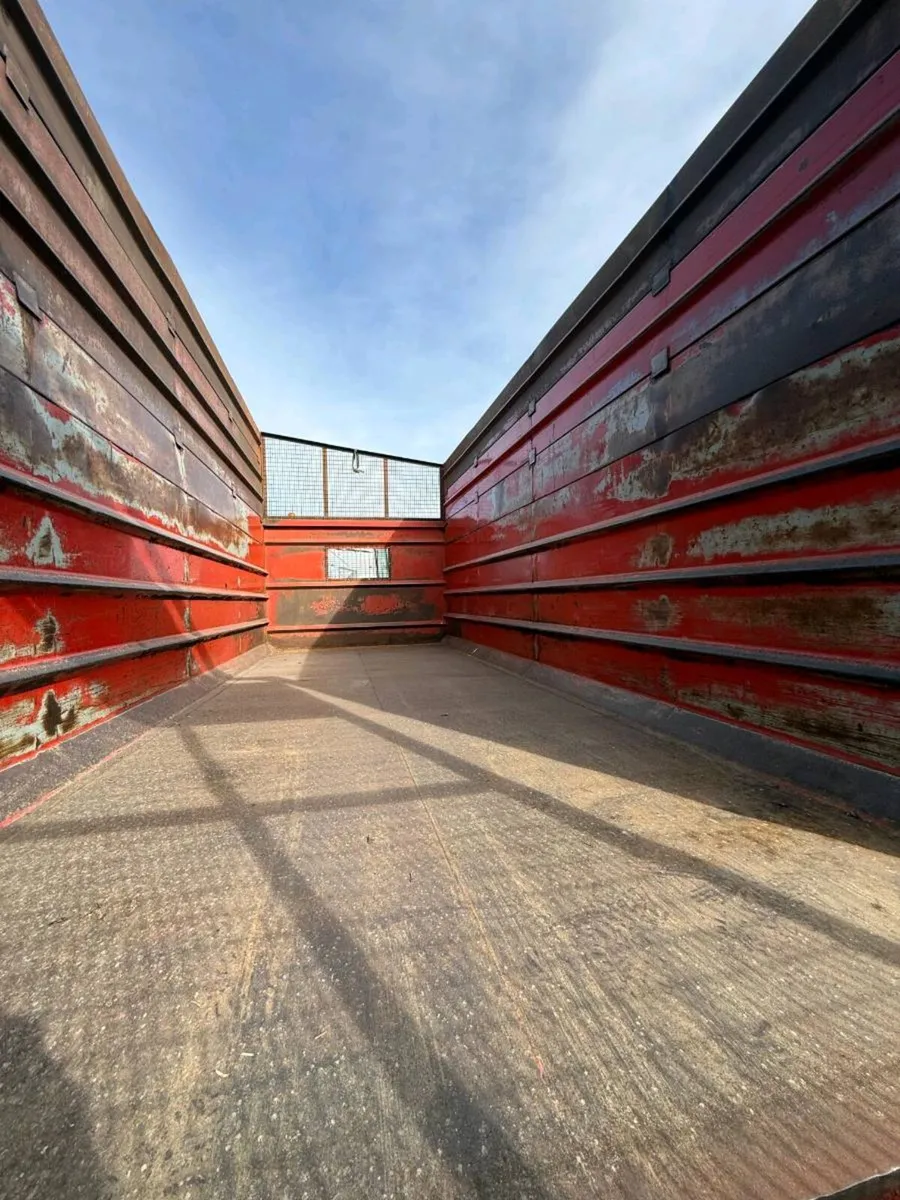 Redrock 18 foot silage grain trailer - Image 4