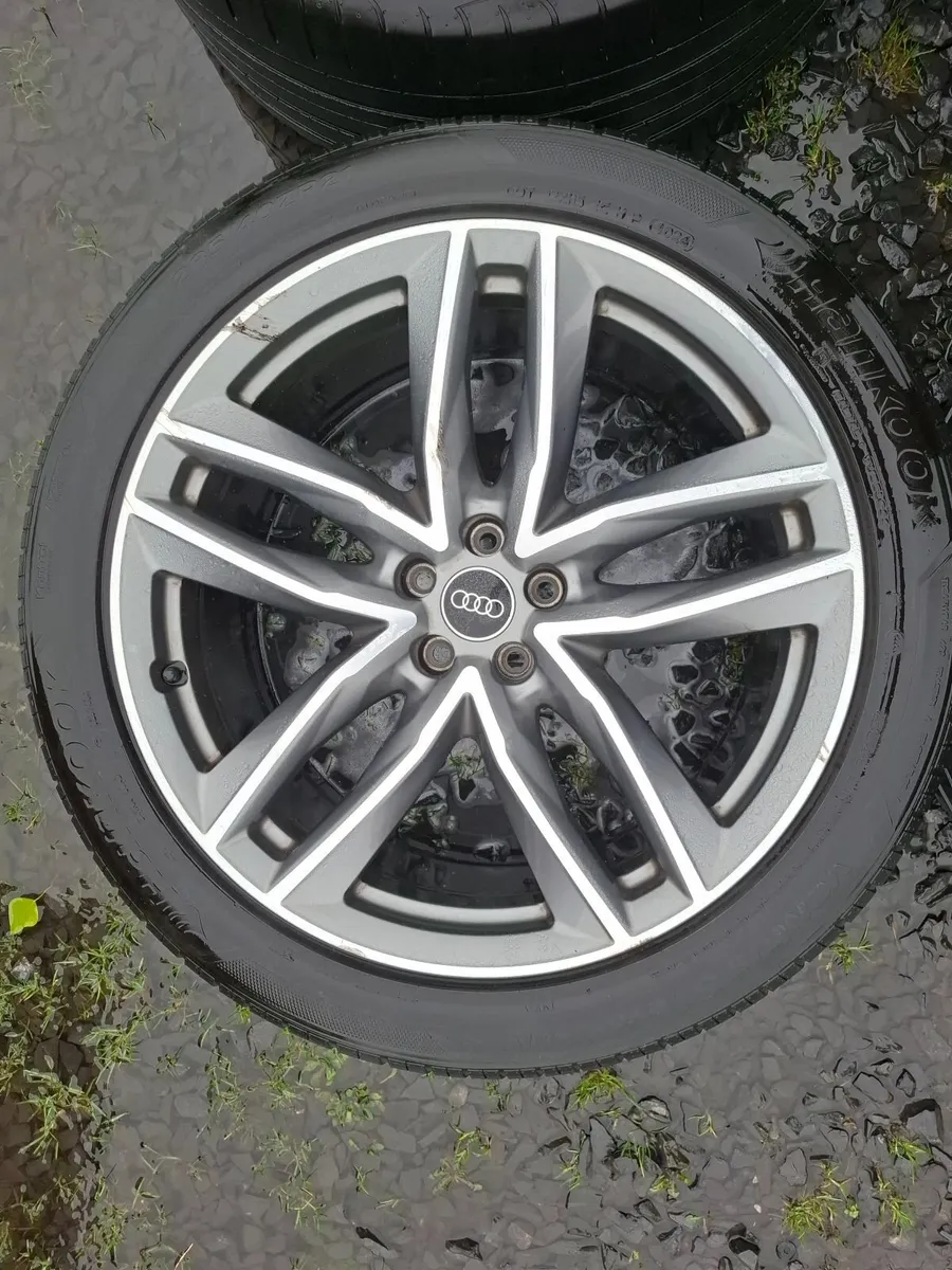 21" Genuine Audi Q7 S Line Alloys with tyres - Image 3
