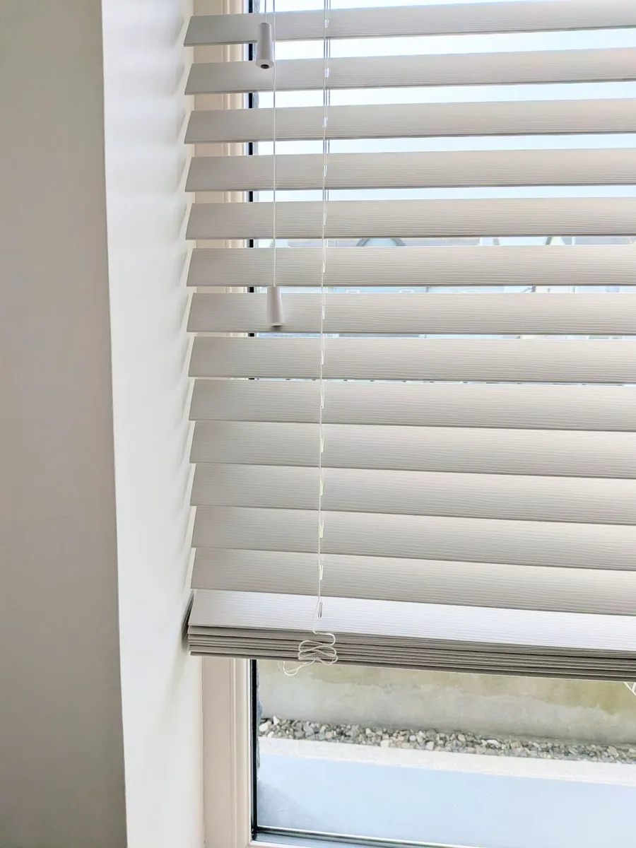 Venetian  Wooden Blinds - Image 2