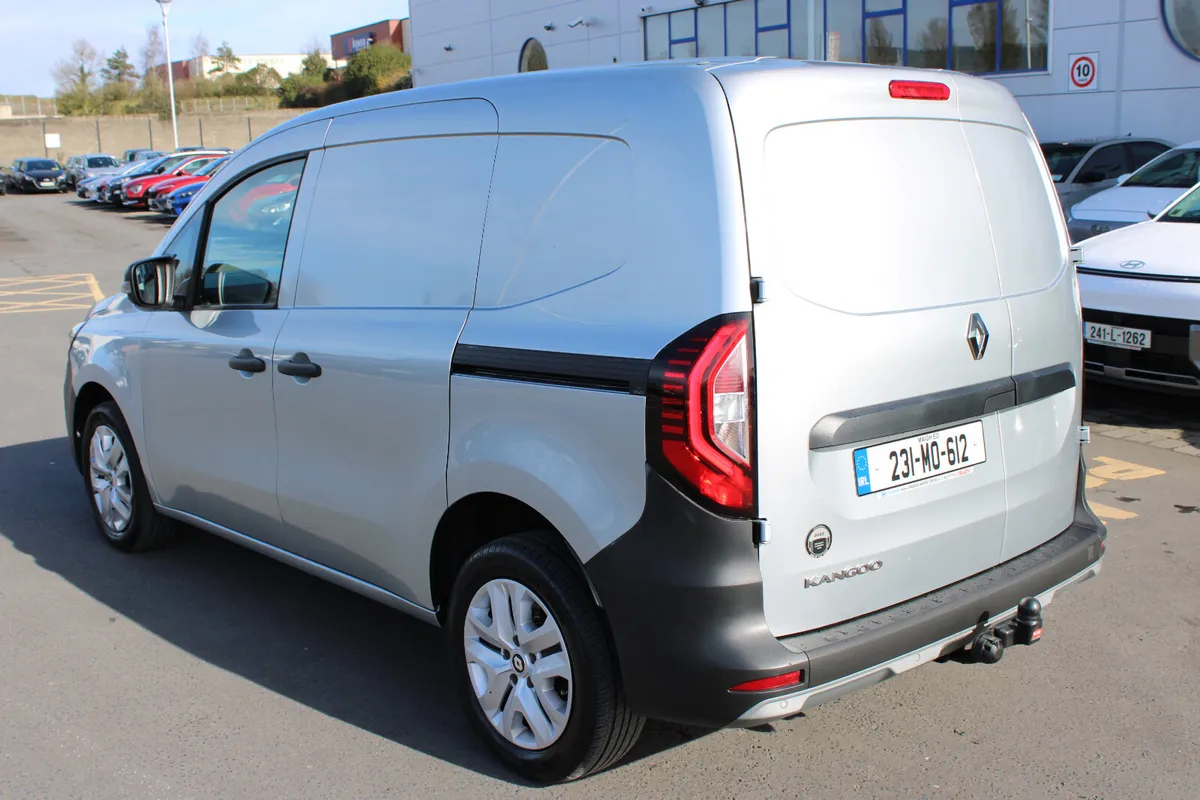 Renault Kangoo 2023 - Image 3
