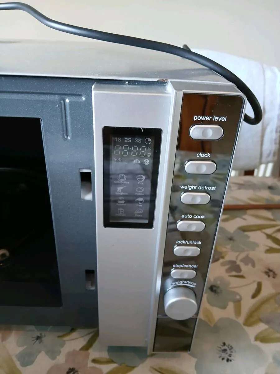 Kenwood microwave - Image 1