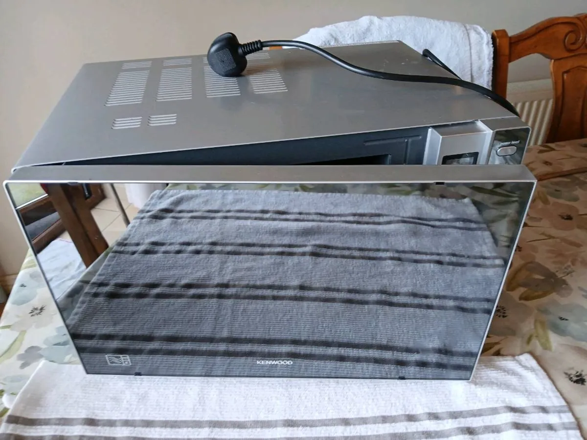 Kenwood microwave - Image 3