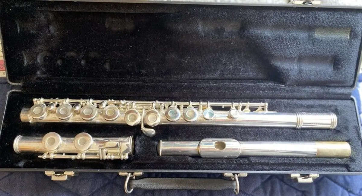 Gemeinhardt 2SP Student Flute Silver Plated - Image 1
