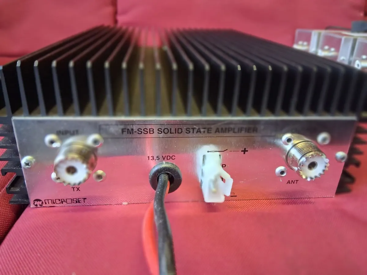 VHF Power Amplifier - Image 1