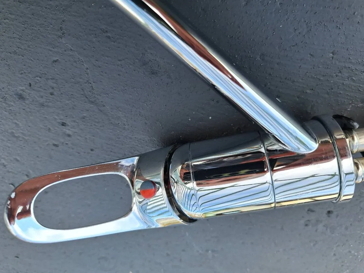 Kitchen mixer taps - Image 2