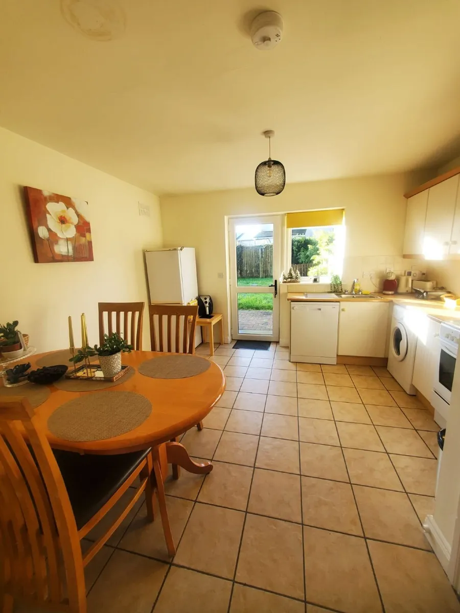 HOUSE SHARE - Image 2