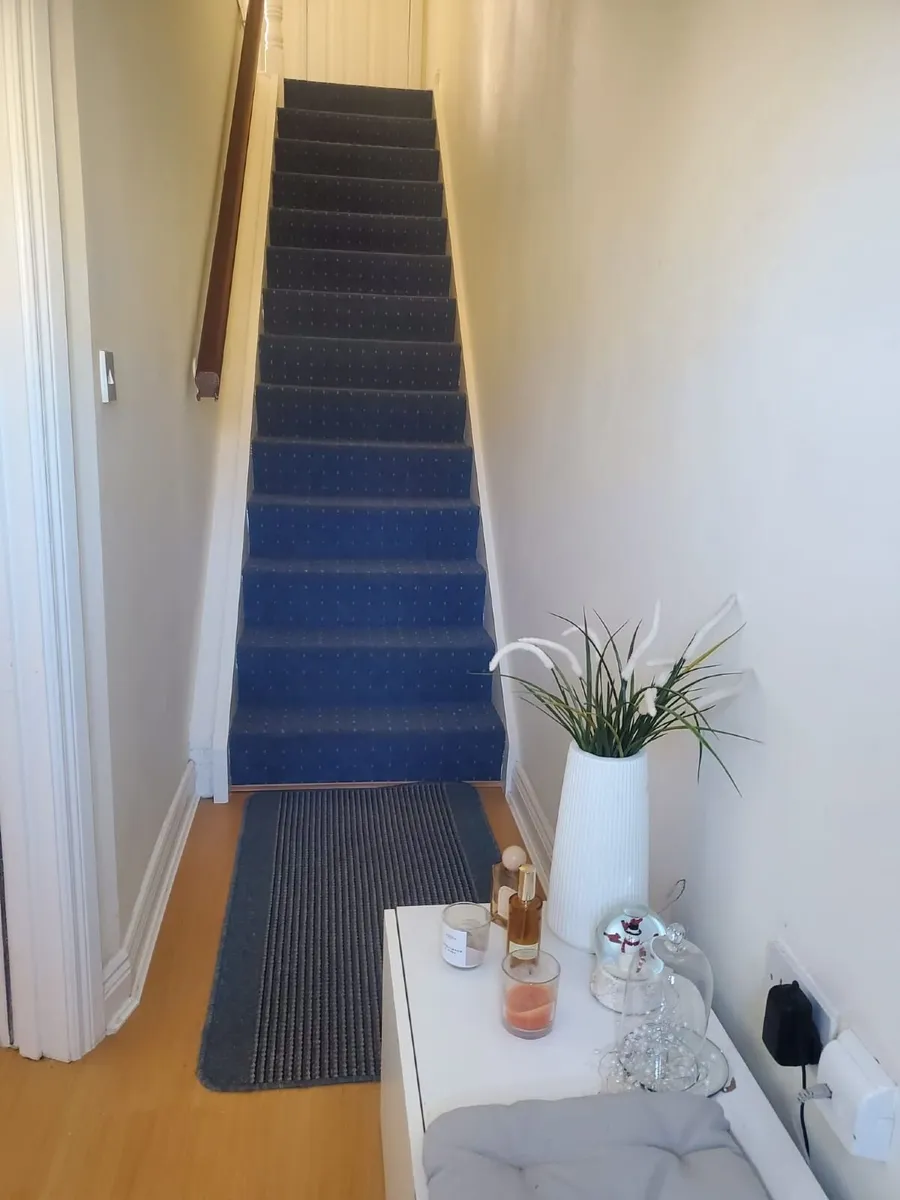 HOUSE SHARE - Image 4