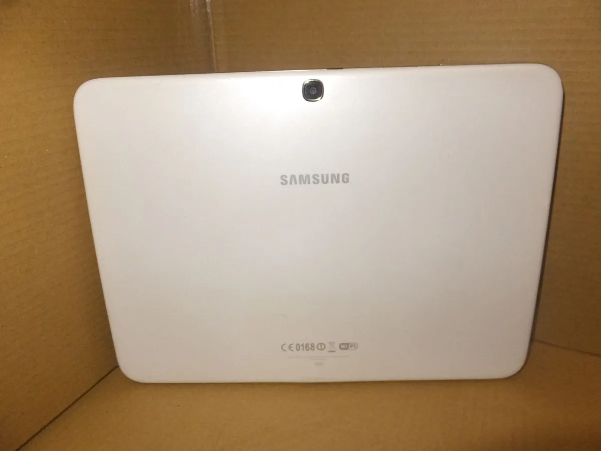 Samsung tablet - Image 2