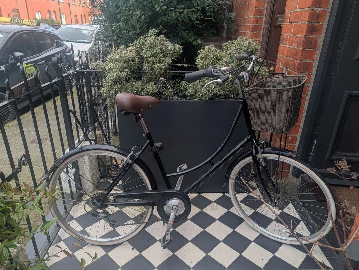 Ammaco Heritage Classique Dutch Bike - 19" Frame - Image 1