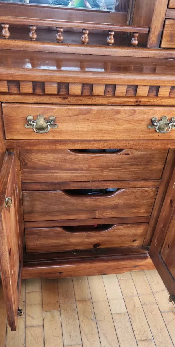 Solid pine 2 piece dresser - Image 4