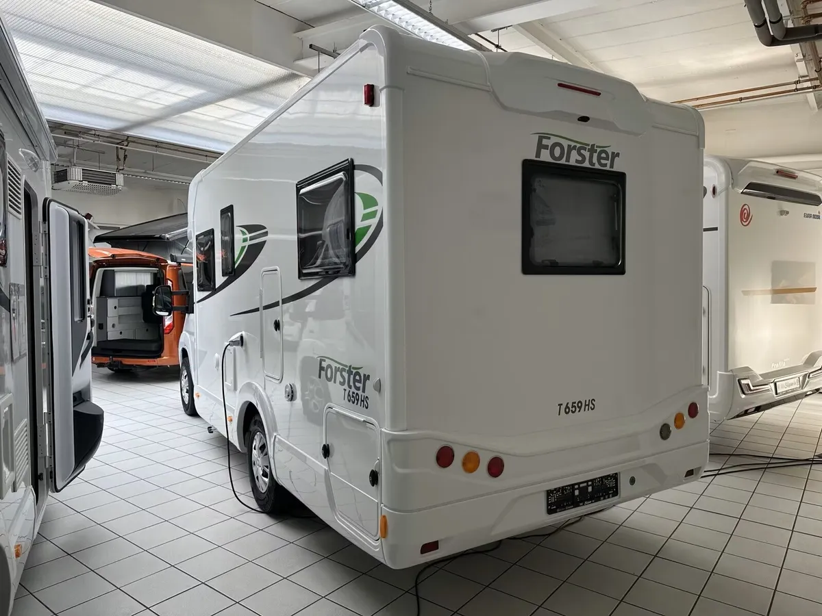 2025 forster 659 u shape lounge - Image 3