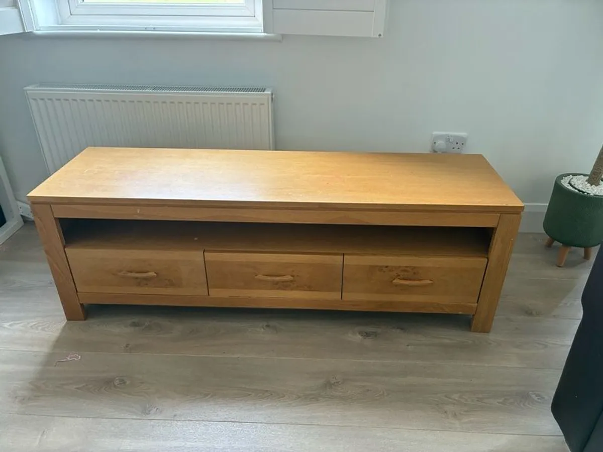 Solid Oak TV unit - Image 1