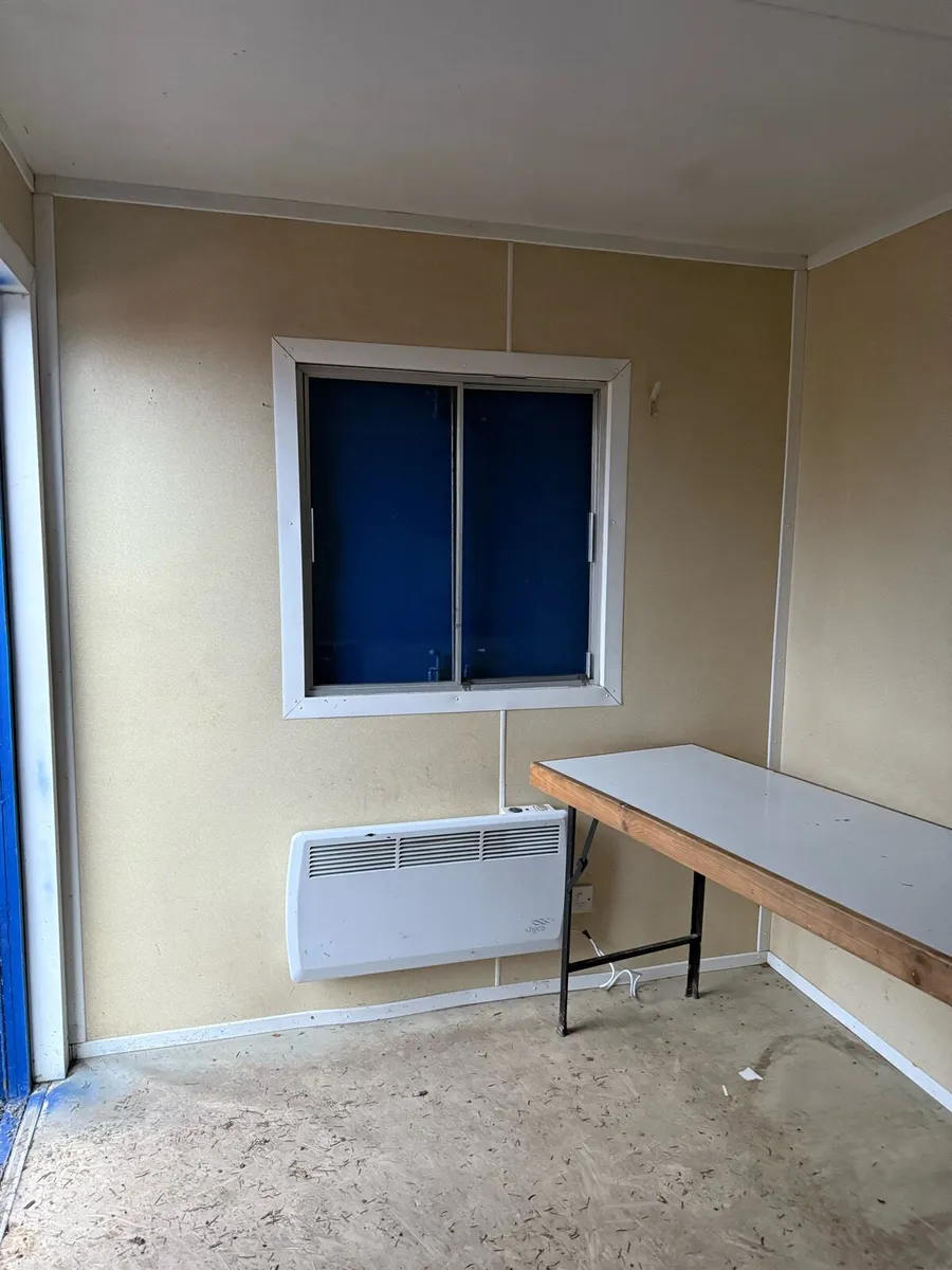 Half office half container 20ft - Image 4